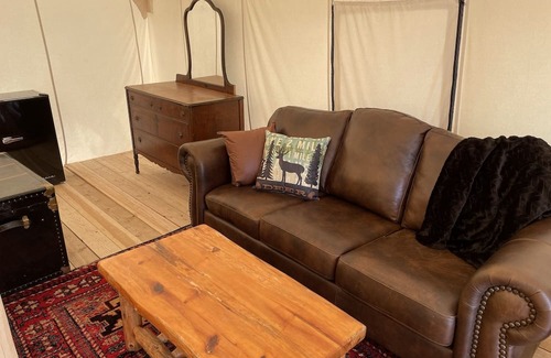 Pray RV Rental | Glamping tent in Paradise Valley only 27 miles from Yellowstone National Park