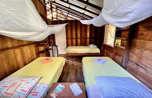 Nuqui House | Maison Familiale vue sur mer Proche de Termales