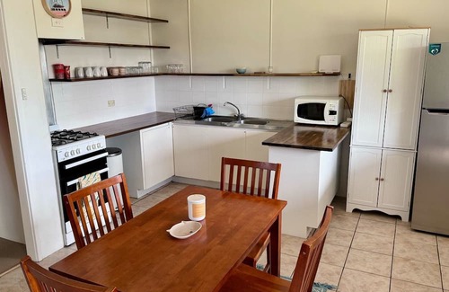Venus Bay Cottage | The Shack - cute cottage by the coast