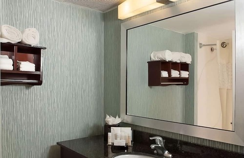 Buford Highway House | Comfort and Relaxation! 4 Convenient Units, Onsite Pool, Free Breakfast, Parking