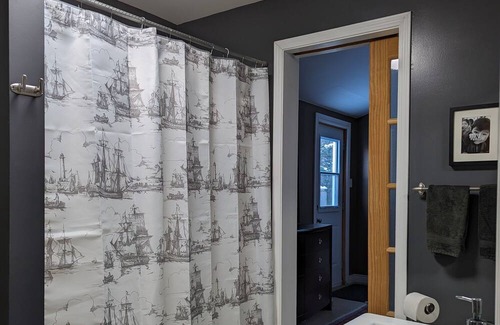 Terence Bay House | Oceanside retreat with hot tub minutes from Halifax