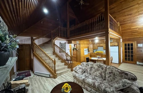 Nicholson House | Private House on 10 acres close to Ski resort