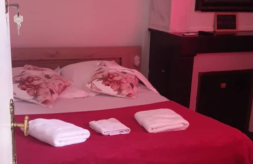 Saint-Amand-Montrond Bed & Breakfast | Hébergement Centre Ville Proche de Toutes Commodités a 10mn de L'autoroute