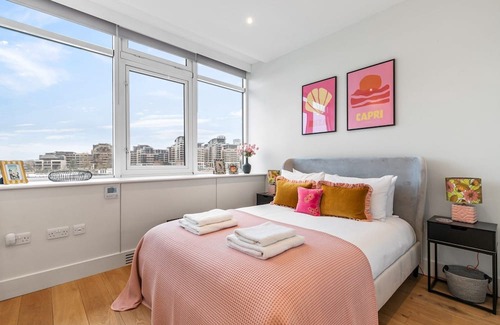 St. Mary's Park Apartment | Waterfront House - Three Bedroom Apartment, Sleeps 6