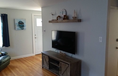 Gloucester House | Cozy 2 bedroom between the beach and downtown