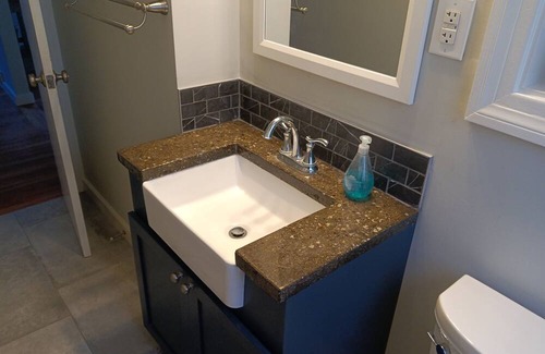 Gloucester House | Cozy 2 bedroom between the beach and downtown