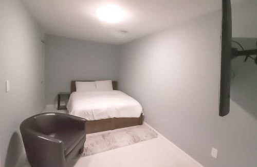 Landover House | Deluxe dwelling few minutes from Washington DC, FedEx stadium and UMC/Archives