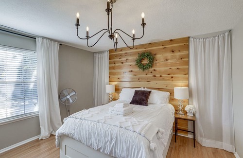 Klein House | Spacious Spring Retreat w/ Heated Pool & Spa!