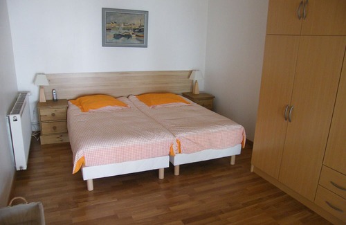 Suresnes Apartment | Apartment 'Belvedere' with Wi-Fi