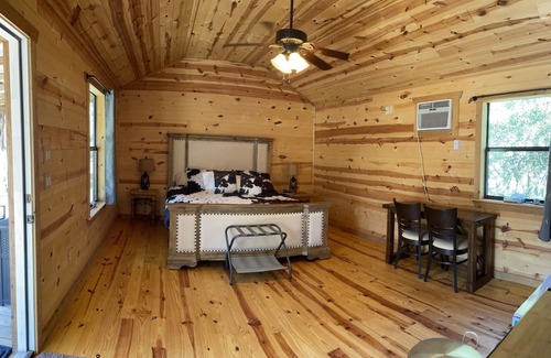 Johnson City Cabin | A “country” cabin setting in the middle of wine vineyards and Texas state parks!