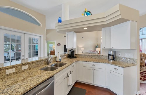 South Gulf Cove House | 🥇 Elegant 3bd home on the canal (SGC1072)
