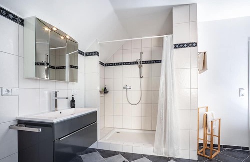 Durach Apartment | Apartment 'Ferienwohnung Im Allgäu' with Mountain View and Wi-Fi