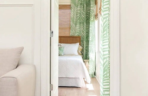 Southwest House | NEW! The Theodora Chase Cottage – Minutes to Beach