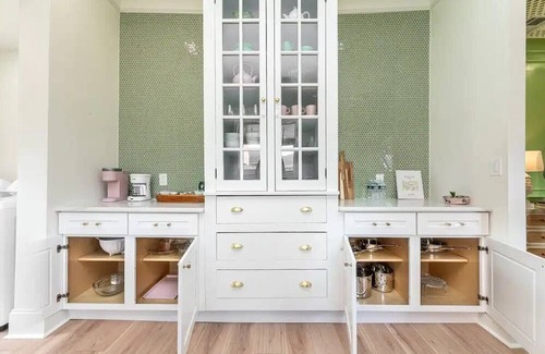 Southwest House | NEW! The Theodora Chase Cottage – Minutes to Beach
