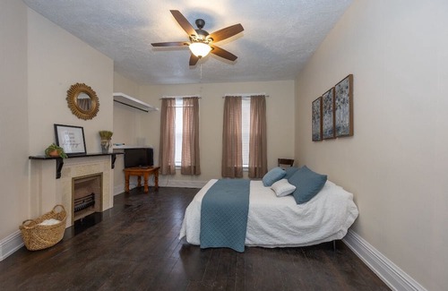 Latonia House | Shining Stars Vacations:Near CVG Airport, Cincinnati, OH. All Travelers, Family