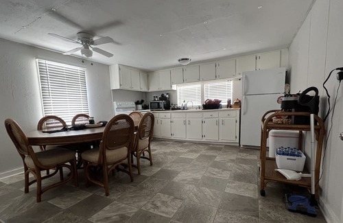 Voss House | Lake Life Rentals Runaway Place @ O.H. Ivie - About 2 miles from boat ramps.