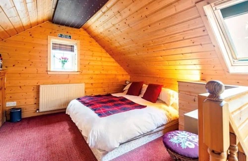 Central Aberdeen Cottage | Unique Converted Coal Shed in Historic Fittie