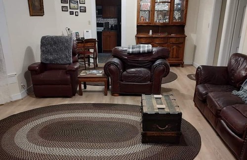 Adin House | Cozy up at Serenity with its picturesque views, where the West still lives.