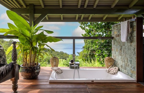 Pointe-Noire Cabin | TropicAngel Ecolodge