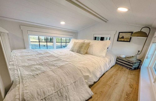 Regional District of Fraser-Fort George House | Tiny House on the farm