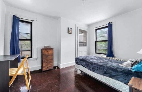 Central Northside House | Cozy Row House+ Walk to Stadium+ Close to Downtown