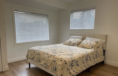 Gibsons House | Sunshine Coast at its best, Gibsons, close to Marina, beach and shops
