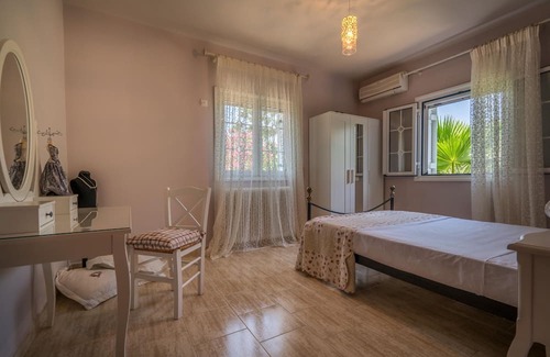 Fiolitis Villa | Eleonas Private pool villa