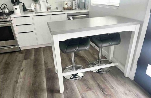 Canoga Park House | Modern fully remodeled house near Topanga Mall