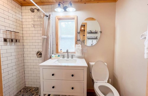 Stanton Apartment | Welcome to Cozy Cabin - Small in size, big in charm