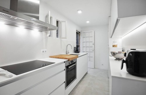 Castell-Platja d'Aro Ski Chalet | Casa de Estilo Catalán en Alquiler