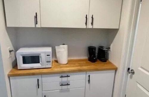 Clawson House | Charming Studio Apartment with patio in back of house