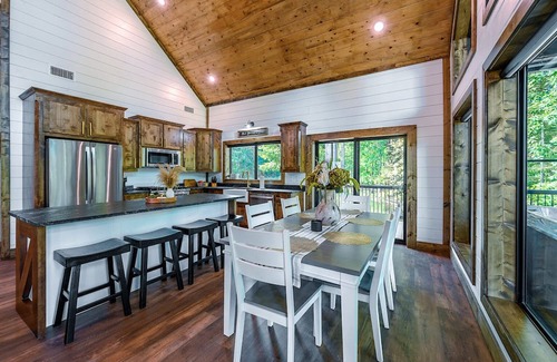 Broken Bow Cabin | {NEW} Mountain Fork Landing Cabin~ DIRECT RIVER ACCESS