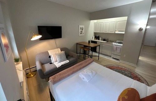 Prudential - St. Botolph Apartment | Lovely Studio Apt | South End