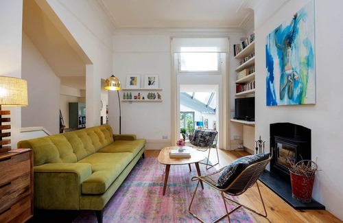 Kilburn House | Visual Poetry, by Veeve