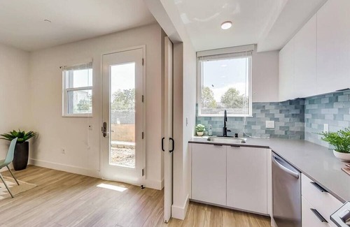 West Oakland Apartment | Brand New Stylish Studio Suite Near Downtown!