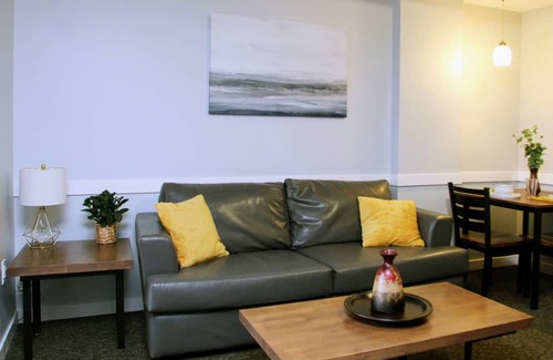 Downtown Indianapolis Apartment | New 1 bedroom listing located Downtown, Indianapolis steps from the CANAL WALK.