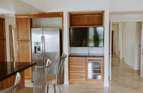 San Diego House | Beach and Racetrack Hideaway! Beautiful home in a safe gated Del Mar community.