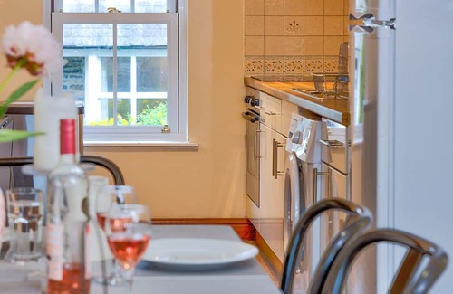 Sedbergh Apartment | Howgills Apartment 9 (self-catering accommodation with free parking and Wi-Fi)