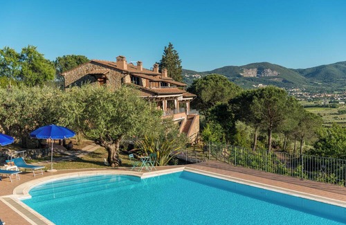 Gavorrano Apartment | Panoramic, lighted pool, large garden, in the woods, 15 min from the sea (6)