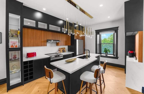 Salem House | Historical Loft Retreat Minutes to Elora Main St