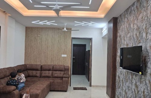 Hyderabad Apartment | 2-bedroom apartment in brilliant Hyderabad with AC