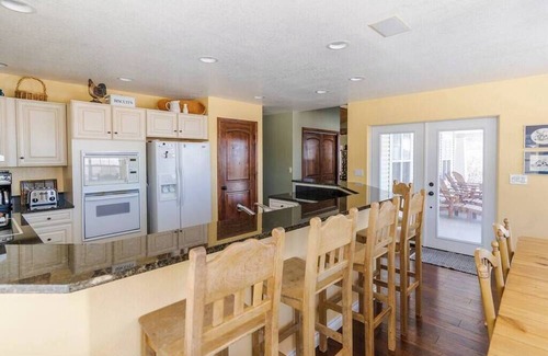 Mesa House | Lone Eagle Haven Close to Powderhorn