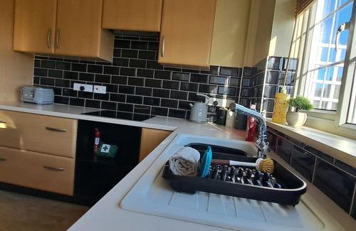 Huntingdon House | Sizeable 4 bed property on Huntingdon Ring road