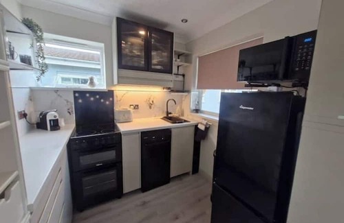 Oulton Broad House | Modern Newly Renovated Home on the Broads