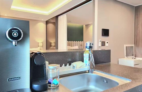 Haeundae Apartment | L29[Newly Built/합법숙소][초고층오션뷰/야외테라스/해변5분/지하철역 3분]