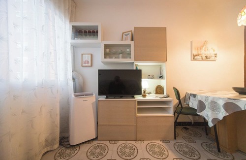 Cornella de Llobregat Apartment | Comfortable and bright in Cornellá (Barcelona)
