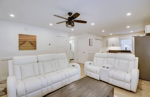 West Buxton House | Wooded Retreat w/Pet-Friendly Yard in Standish