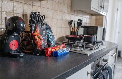 Stanford-le-Hope House | Modern 3Bed | A13/M25/Basildon Hospital | Sleeps 6