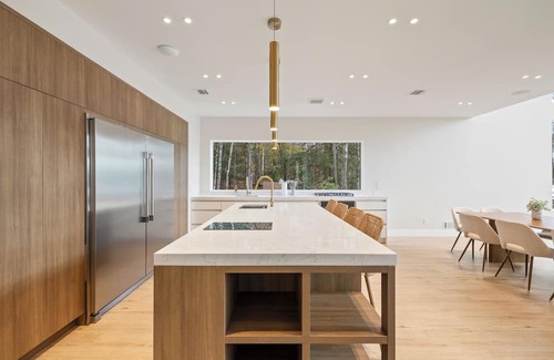 Woodridge Villa | Lakefront Paradise w/Pool, Hot Tub, Sauna & Kayaks