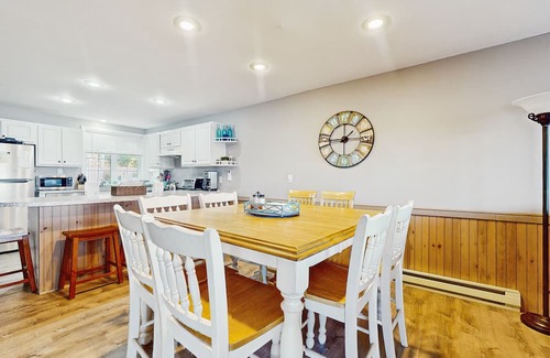 Center Ossipee Condo | All Season Stunning Views & Lake Access: Water sports, Hiking, Golfing, Skiing